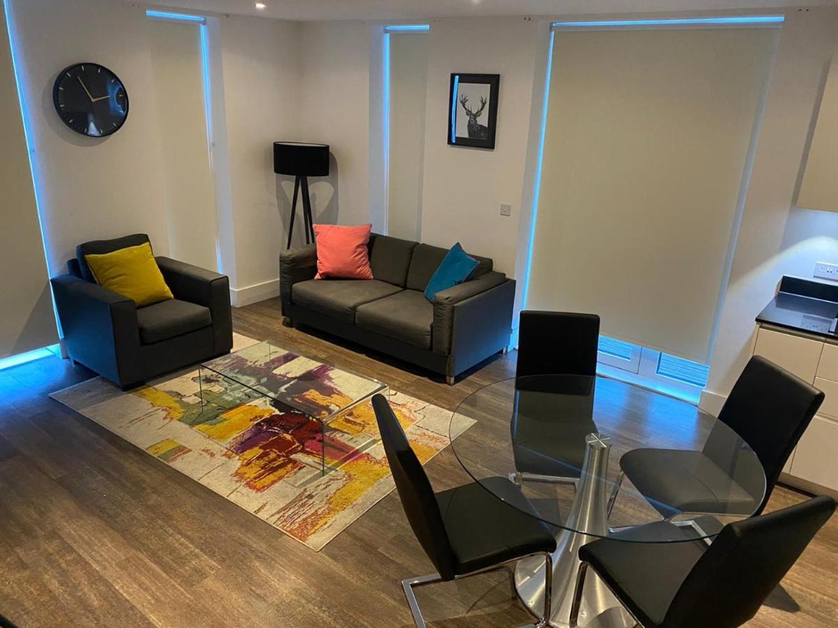 לונדון High View Two Bedroom Apartment In Woolwich מראה חיצוני תמונה
