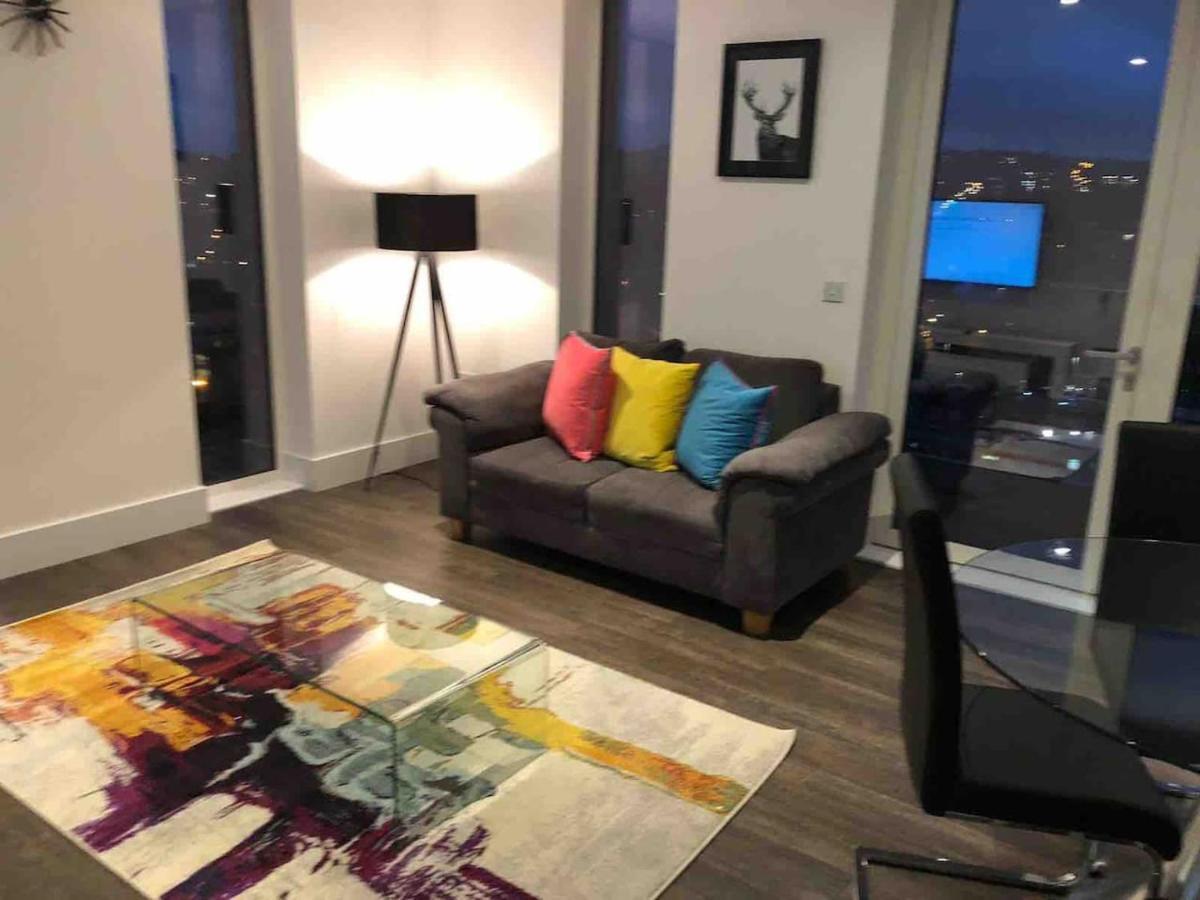לונדון High View Two Bedroom Apartment In Woolwich מראה חיצוני תמונה