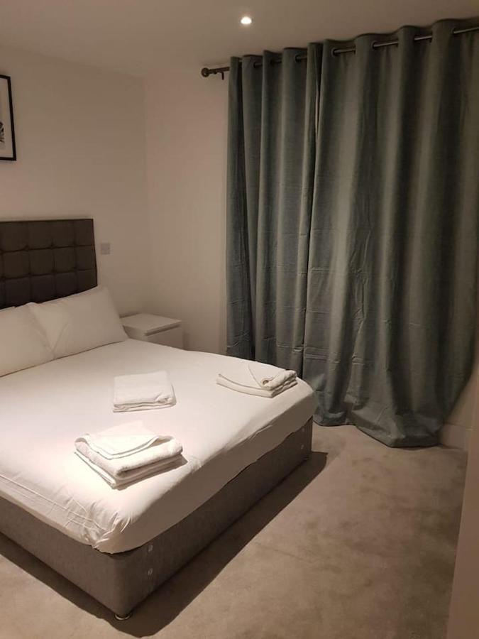 לונדון High View Two Bedroom Apartment In Woolwich מראה חיצוני תמונה