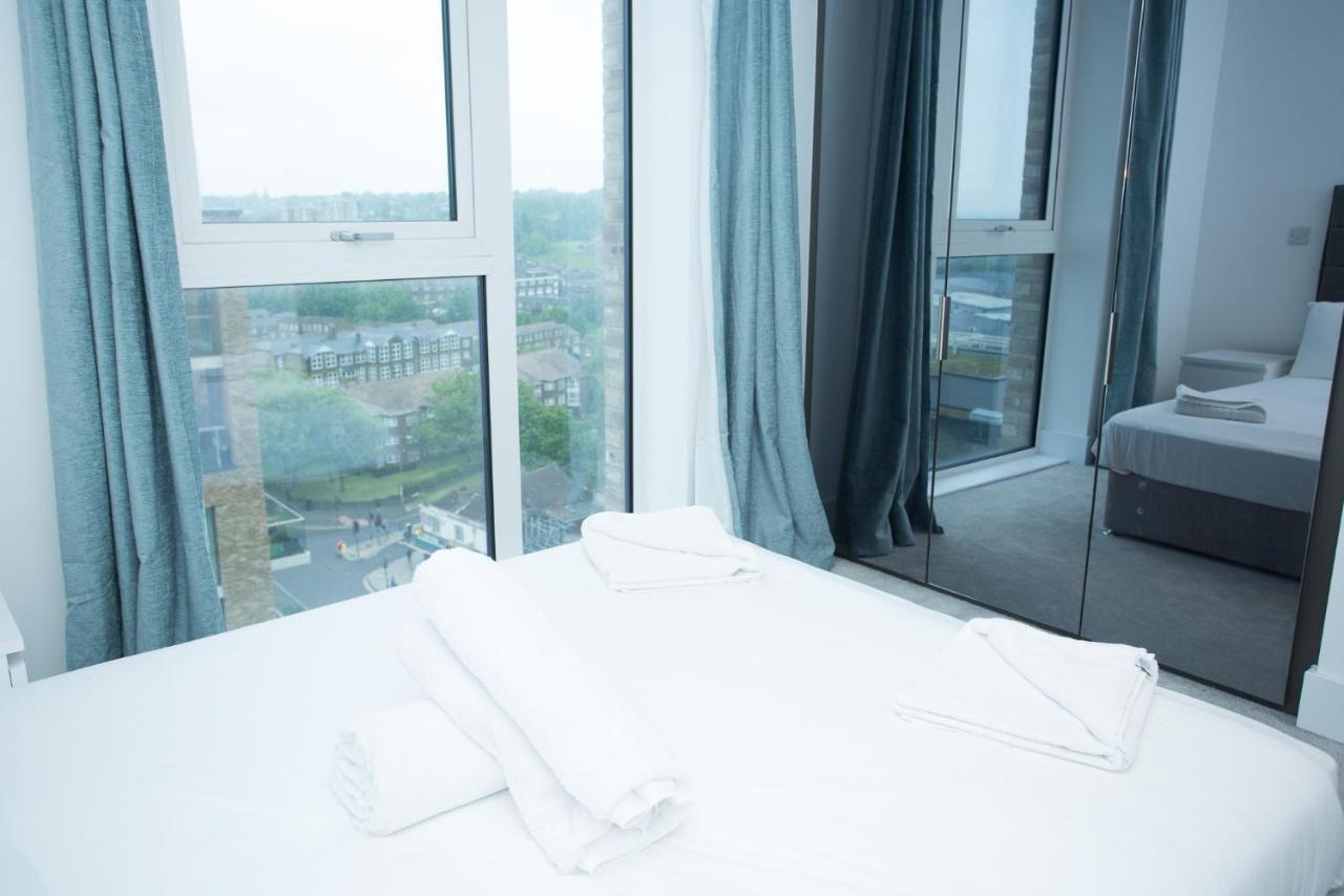 לונדון High View Two Bedroom Apartment In Woolwich מראה חיצוני תמונה