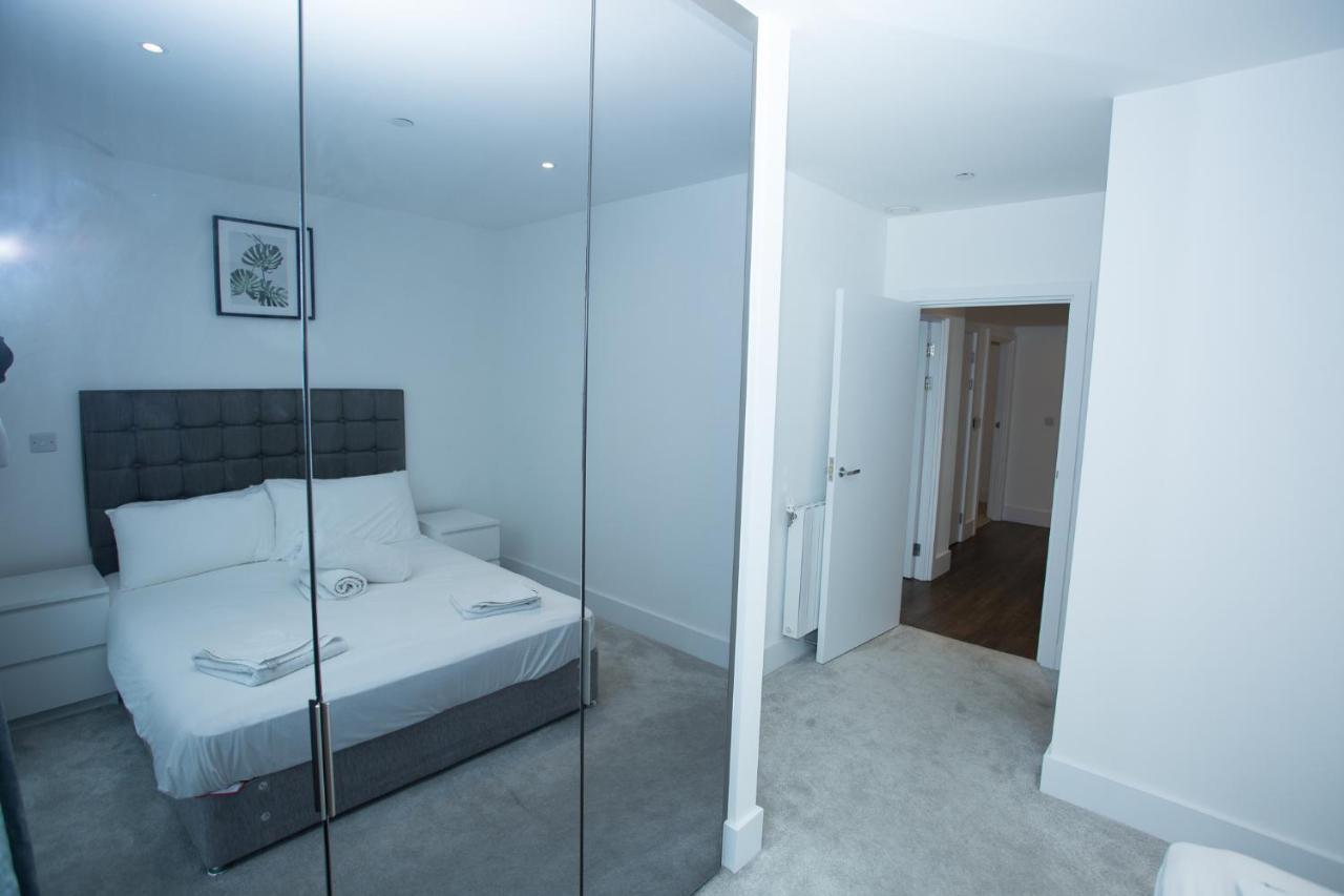לונדון High View Two Bedroom Apartment In Woolwich מראה חיצוני תמונה