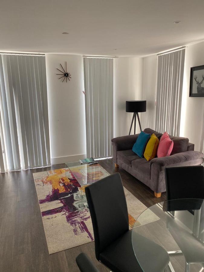 לונדון High View Two Bedroom Apartment In Woolwich מראה חיצוני תמונה